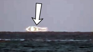 Инопланетяне вторглись на побережье Флориды! Пассажир самолета в Англии поймал два НЛО