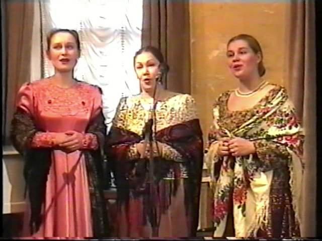 "Горит огромная луна", Русская народная песня. Исполняет трио "Лада".