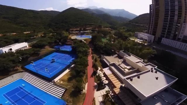 Club Sonoma - Enjoy Life смотреть онлайн