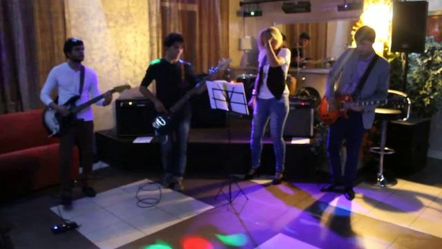 04.10.2014 Крайние в Арт-кафе "Пеликан" смотреть онлайн