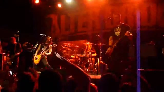 AlterBridge Rise Today final show Barcelona Salamandra 19-6-11 смотреть онлайн