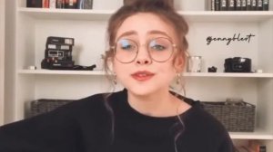 Пение Кити ( Жени) из тим тин 😍 .