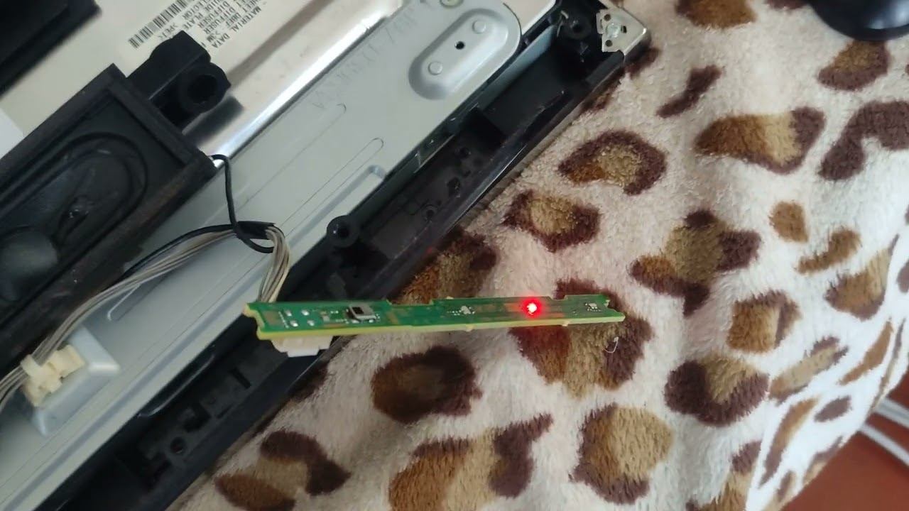 Светодиод моргает 5 раз. Телевизор SONY. смотреть онлайн