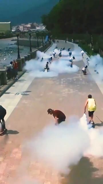 СКЕЙТ ГОНКИ НА ОГНЕТУШИТЕЛЕ #скейтборд #скейт #а4 #shorts #tiktok #рекомендации #рек #гонки смотреть онлайн