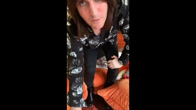Noel Fielding: Ultimate Free-Spirited Artist | Grayson's Art Club смотреть онлайн
