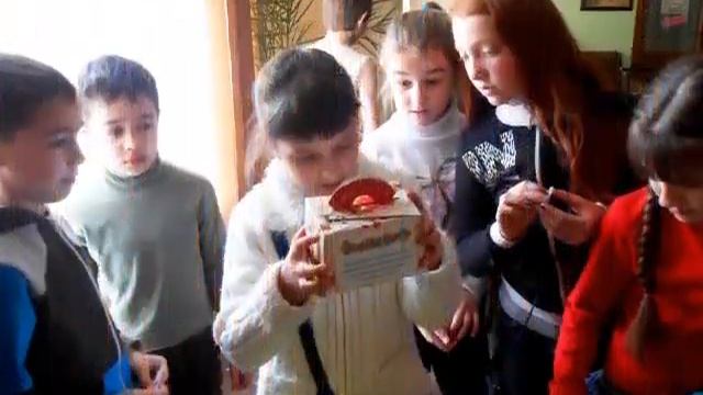 З Днем народження, Книго! смотреть онлайн