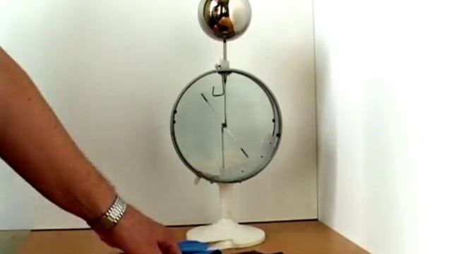 Опыт с заряженным электрометром.mp4 смотреть онлайн