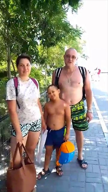 Отзыв гостей об отдыхе в Ле-Шале Holiday Park 2023г.
г. Шахты