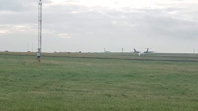 aer lingus landing at Leeds Bradford Airport 19/8/23 смотреть онлайн