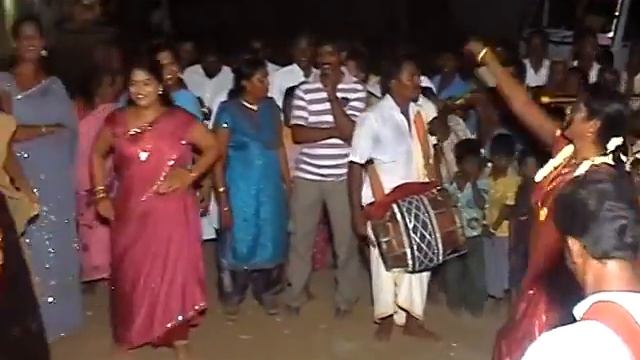 Super Shemale Dance In Vadipatti смотреть онлайн