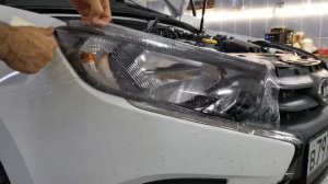 Оклейка бронирование фар Лада Гранта new 2021 в полиуретановую пленку