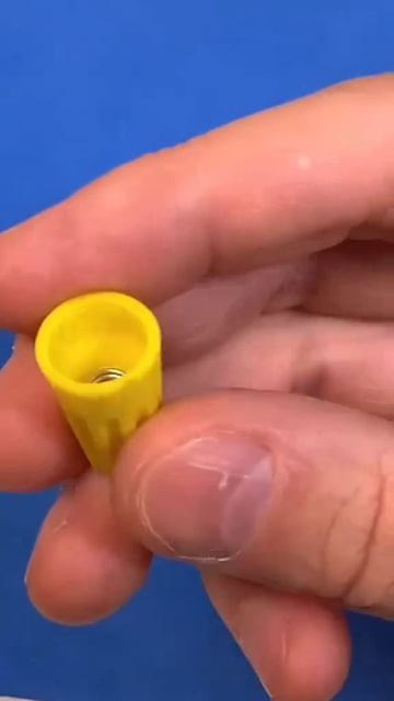 Соединение кабеля в распаечной коробке смотреть онлайн