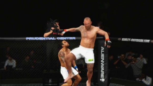 EA Sports UFC - Off Cage Flying Knee KO (Online Ranked Fight)