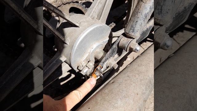 Як правильно фіксувати заднє колесо на мопеді дельта 72 см3 смотреть онлайн