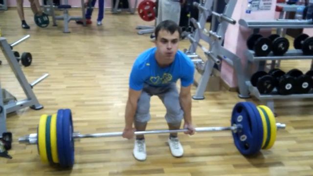 Бэшыная качалка!!! Становая тяга 190кг....mp4 смотреть онлайн