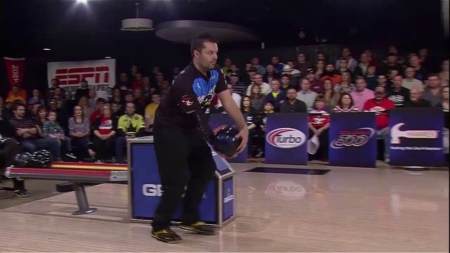 Jason Belmonte 1/15 speed side view in slow motion! Two handed bowling смотреть онлайн