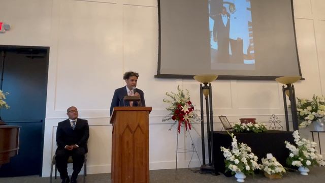 Dr. James D. Nelson - Hans Nelson, Preacher, at the podium смотреть онлайн