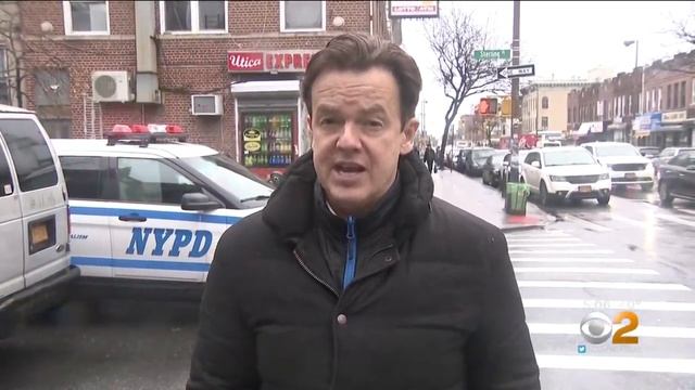 Caught On Camera: Teens Viciously Attack 15-Year-Old Girl In Brooklyn смотреть онлайн