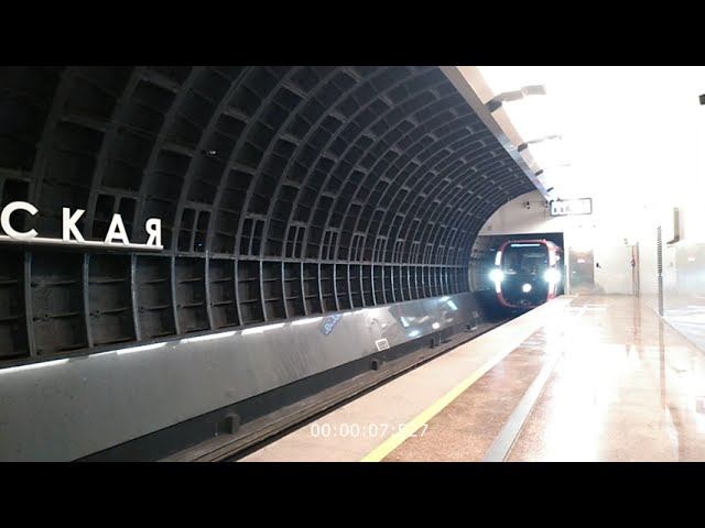 Станция метро РИЖСКАЯ