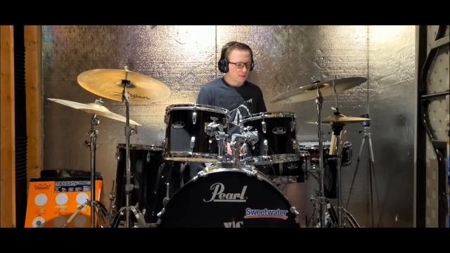 The Pretty Reckless And So It Went (Drum cover) смотреть онлайн