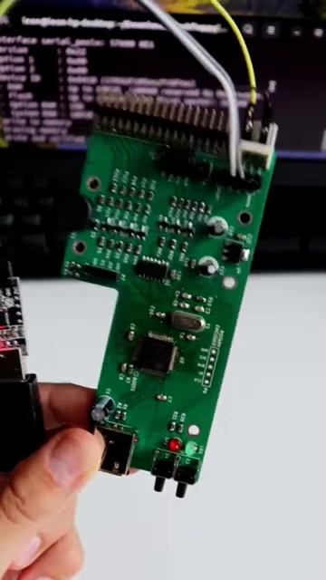 Upload firmware to STM32 ARM Microcontroller with stm32 flash and USB to UART debug cable смотреть онлайн