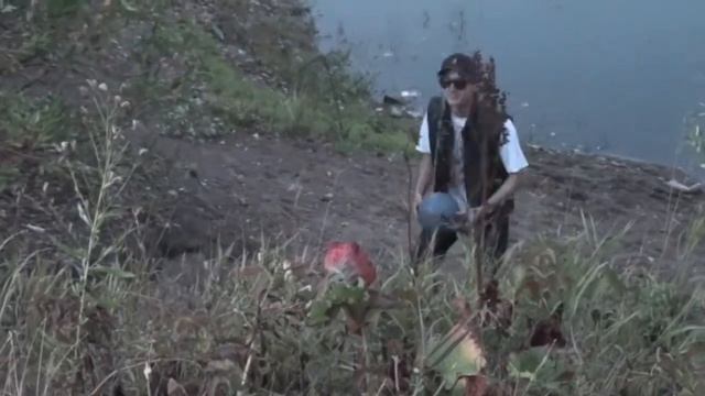 Руслан упал в стакан смотреть онлайн