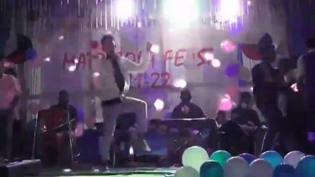 coca cola tu -mirajul islam dance cover/@miraj_world /freshman of M G junior college Goalpara смотреть онлайн