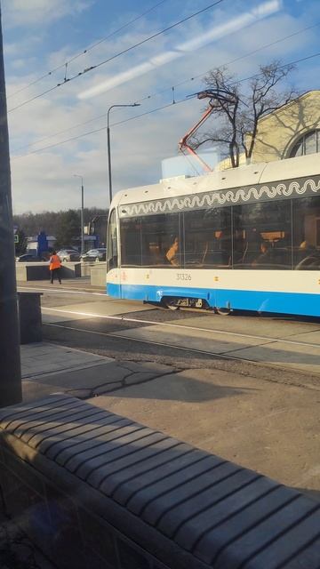 Авария трамвай и грузовичок. Не пропустил трамвай. смотреть онлайн