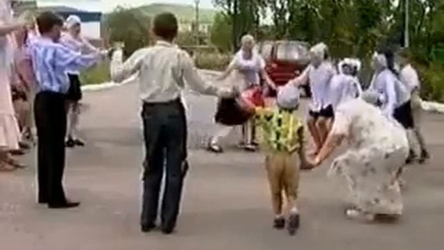 Девочка поёт голосом соловья. смотреть онлайн
