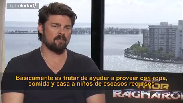 Karl Urban el villano de Thor Ragnarok manda un mensaje de apoyo a Puerto Rico смотреть онлайн