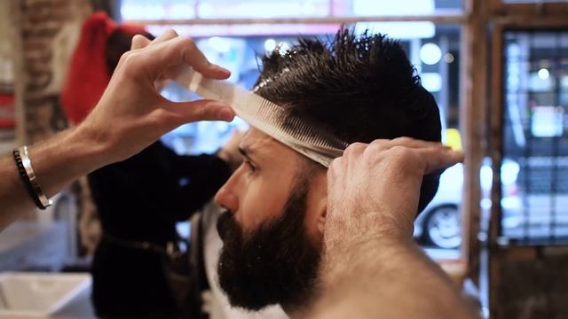 The Best Haircut That's Easy to Style: Natural Side Part смотреть онлайн