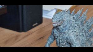 GODZILLA NECA 2014 vs GODZILLA HIYA TOYS 2024