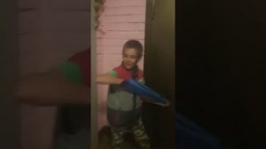 НАСТОЯЩИЙ ВЛАД А4!!!! ОХРАННИК УГРОЖАЛ ЕМУ!!!!! 0+