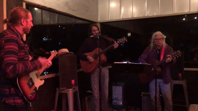 JJ Cale's "Crazy Mama" performed by Oak Hill Boys смотреть онлайн