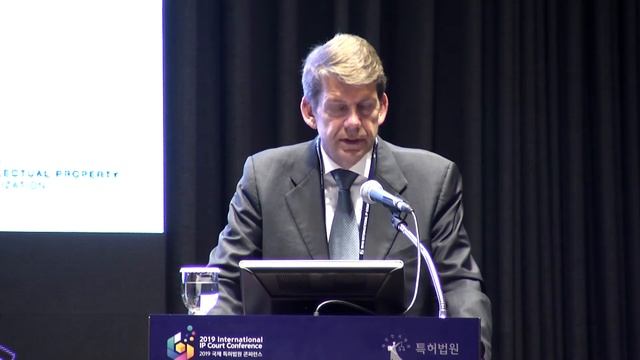 [IIPCC 2019] Keynote Session: What makes a good trial, a fair patent trial? смотреть онлайн