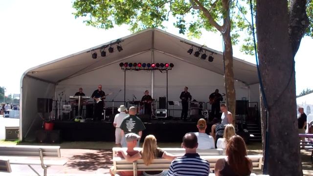 Air Force Mobility Band смотреть онлайн