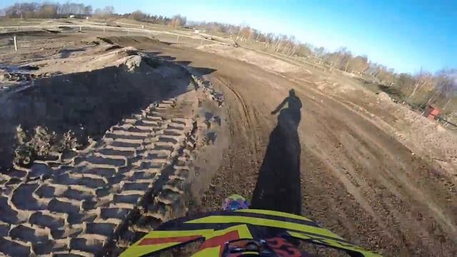 Test på Veinge MCK nya bana 2016-11-12 (glashalt) смотреть онлайн