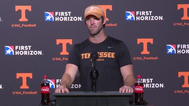 Joey Halze talks Tennessee QBs Hendon Hooker, Joe Milton heading into Pitt game смотреть онлайн