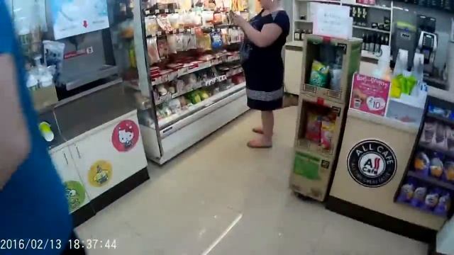 Прогулка по Паттаи смотреть онлайн