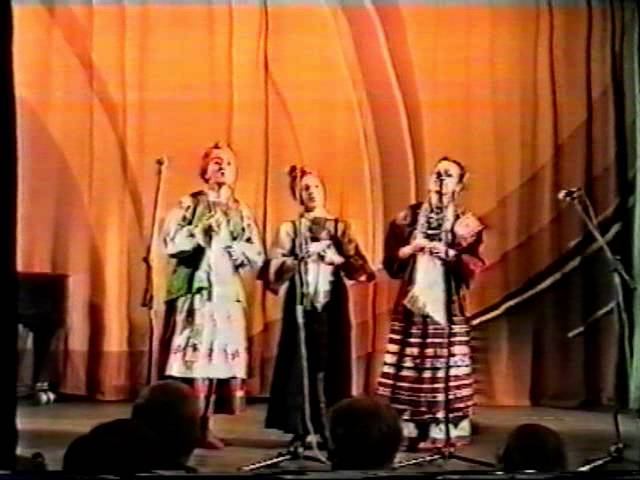 "Во поле туман", русская народная песня.  Исполняет Трио "Лада".