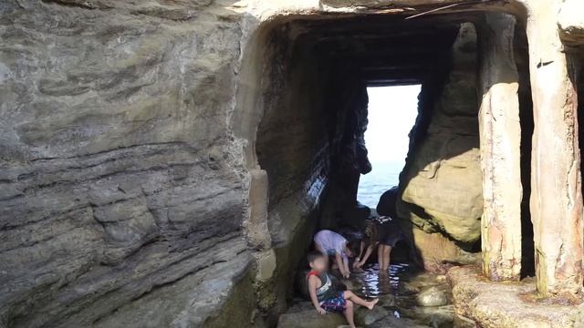 La Jolla Cove With Kids Montage смотреть онлайн