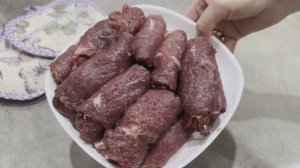 Мясные рулетики с начинкой / Рецепт мясных рулетиков из говядины с грибами