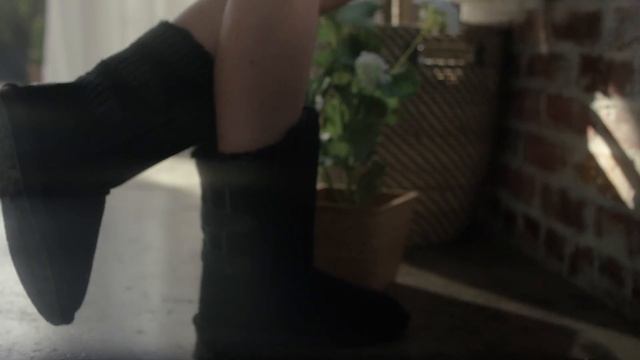 Delia's x Bearpaw смотреть онлайн