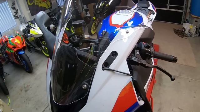 2020 BMW S1000RR Track Prep смотреть онлайн