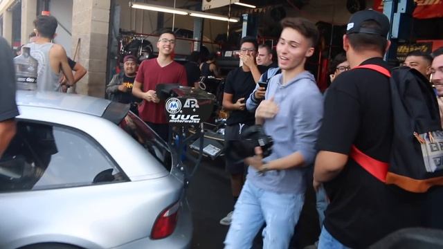 R34 GTR Shuts Down Car Meet! смотреть онлайн