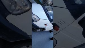 пластиковые крыло и капот на газель