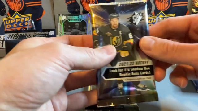 SPx Hockey 2021-22 - Shadow Box смотреть онлайн