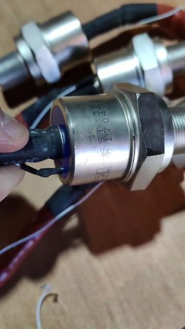 Тиристор ST330S12M без охладителя смотреть онлайн