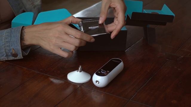 Amazon Echo Look: A Selfie Camera for Fashionistas смотреть онлайн
