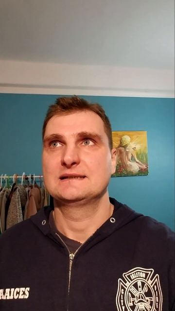 Как некоторые девушки привлекают к себе внимание смотреть онлайн